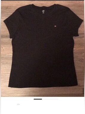 Tommy Hilfiger tee